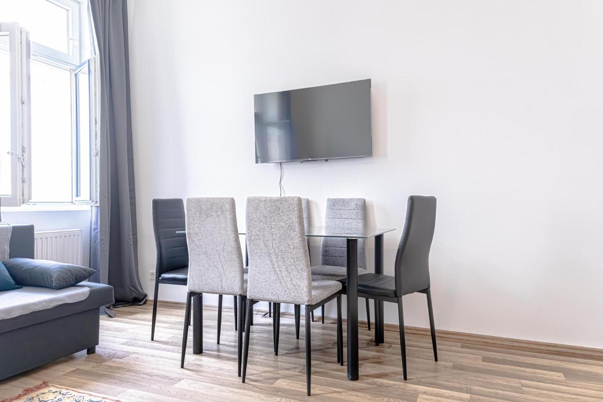 Explore Vienna 2Br And 1Lr Retreat Near Westbahnhof Luaran gambar