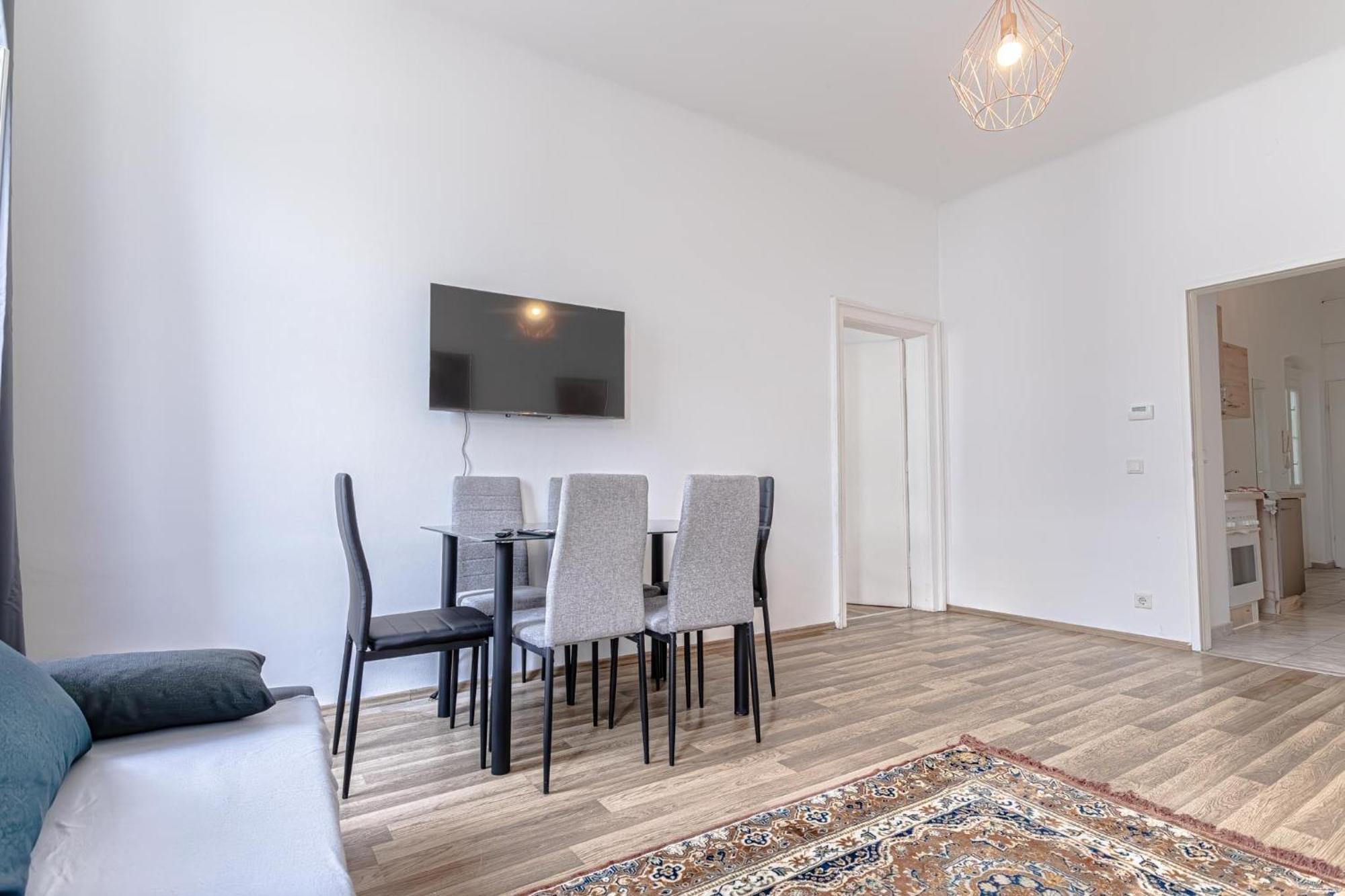 Explore Vienna 2Br And 1Lr Retreat Near Westbahnhof Luaran gambar